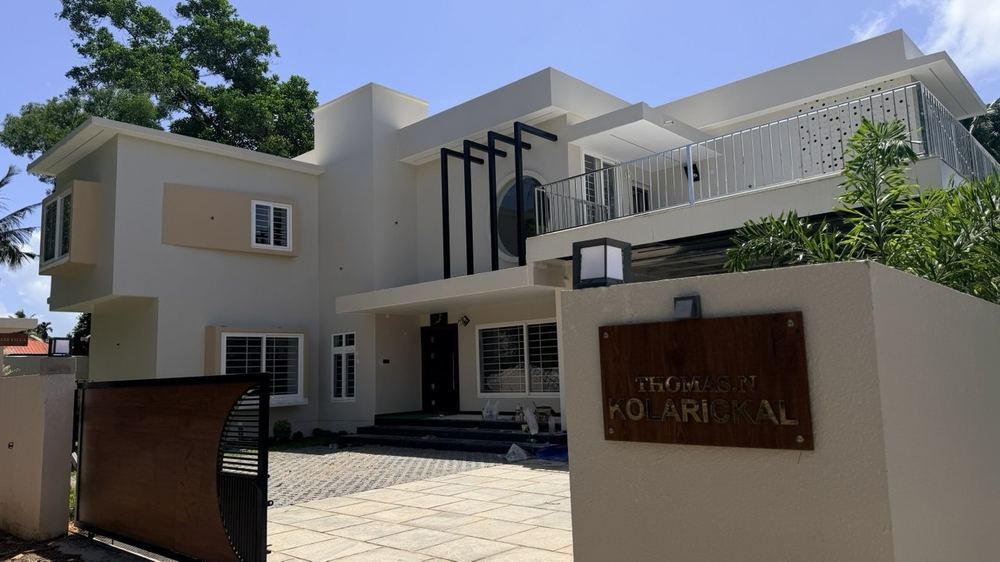 Thomas Villa, a contemporary residence at Ponkav